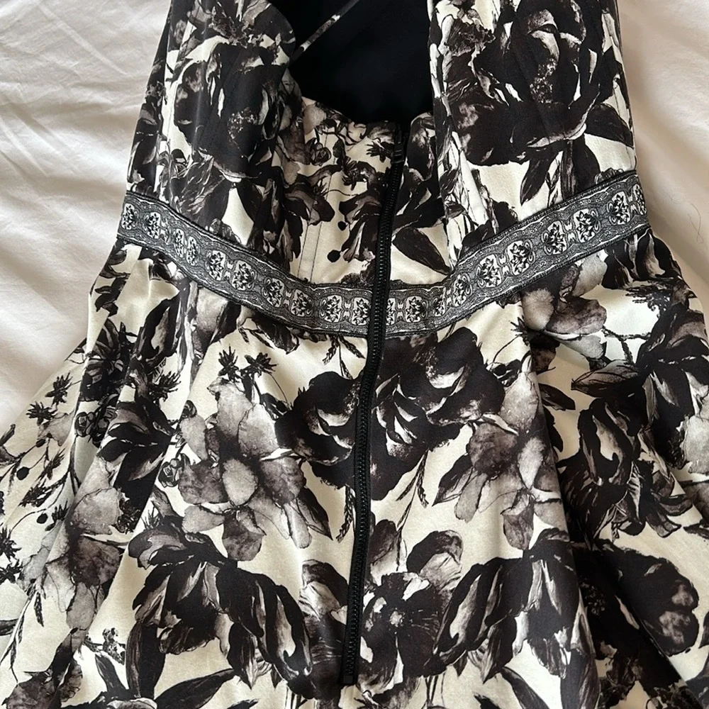 NWT!!! Alice & Olivia Florence High Low Gown Maxi w/Elevated Floral Print - Picture 15 of 15